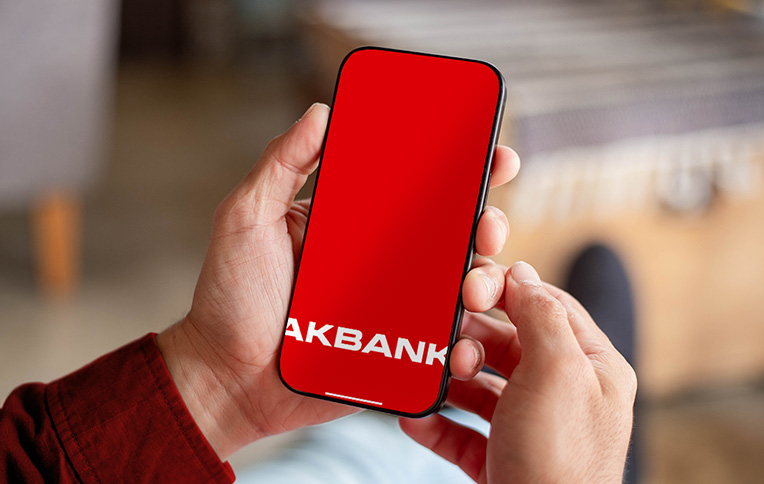 Akbank Mobil ile müşteri ol!